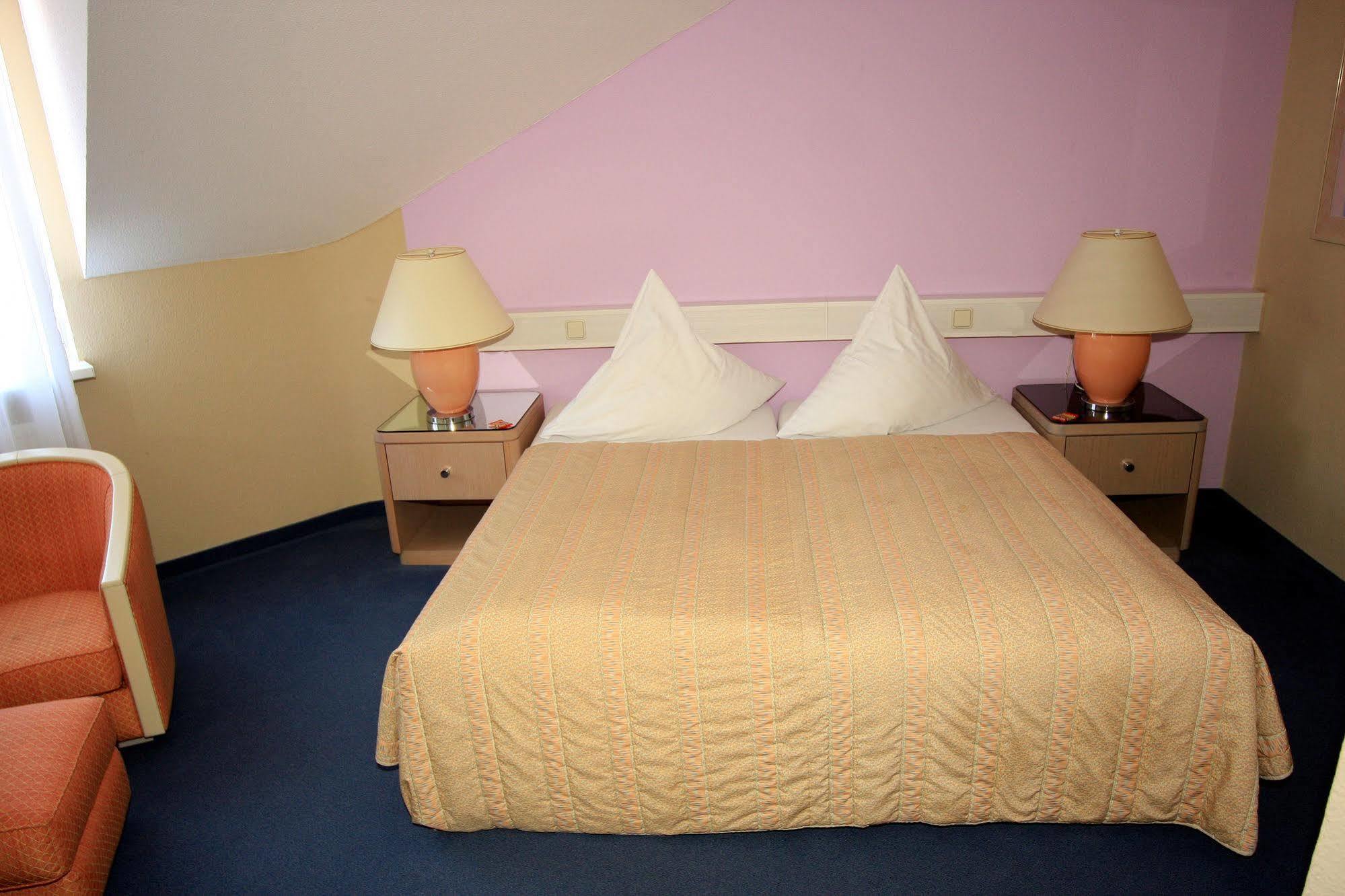 Ilmenauer Hof Hotel Bagian luar foto