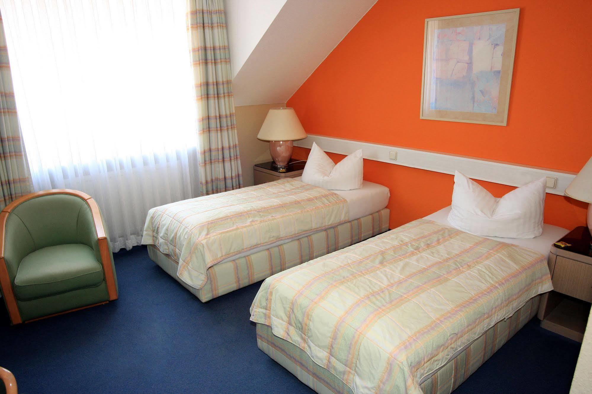 Ilmenauer Hof Hotel Bagian luar foto